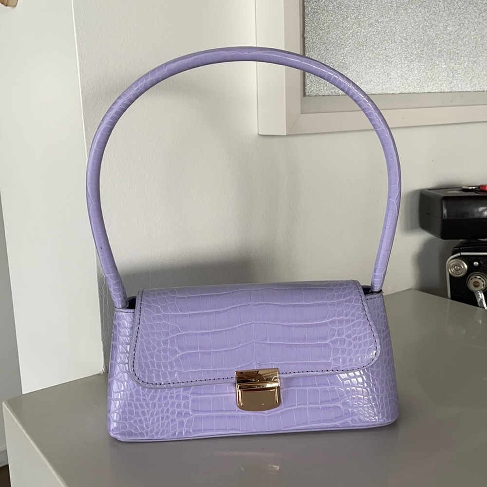 • purple snakeskin bag •
